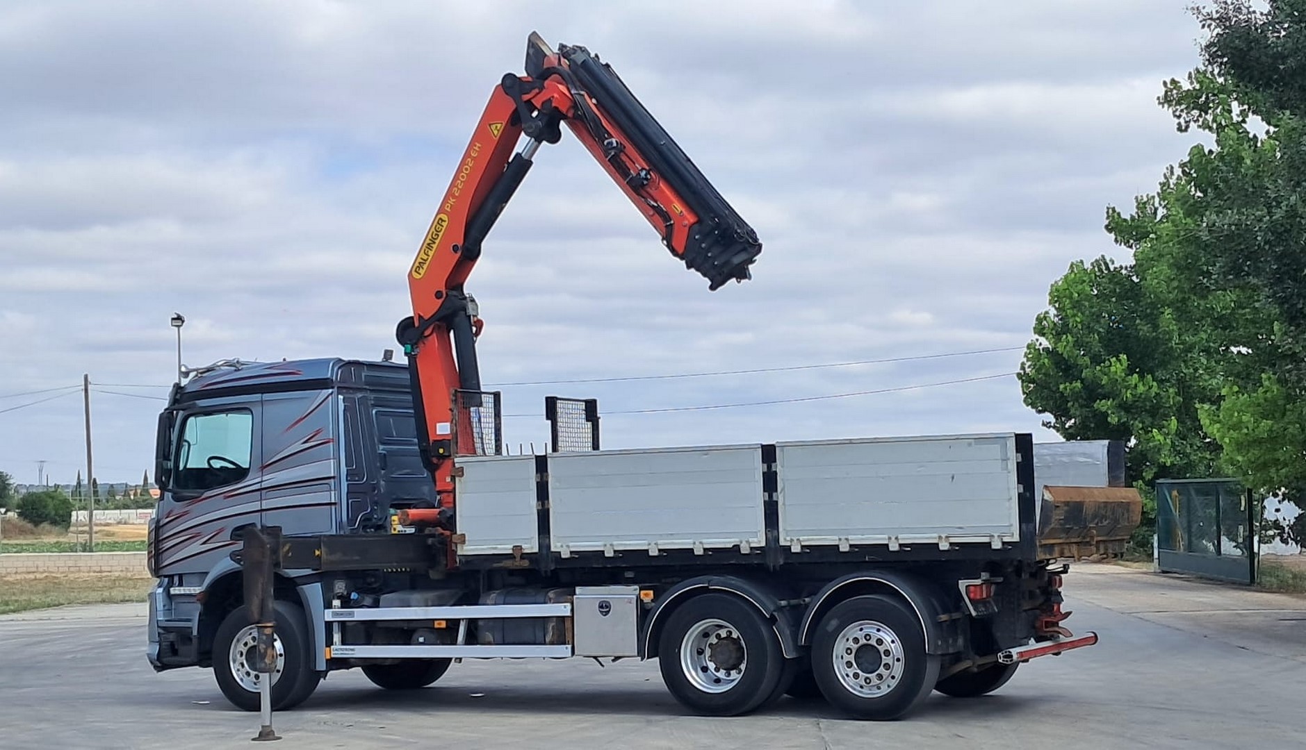 MERCEDES BENZ AROCS 2635 6X2 PALFINGER PK 22002 AÑO 2014