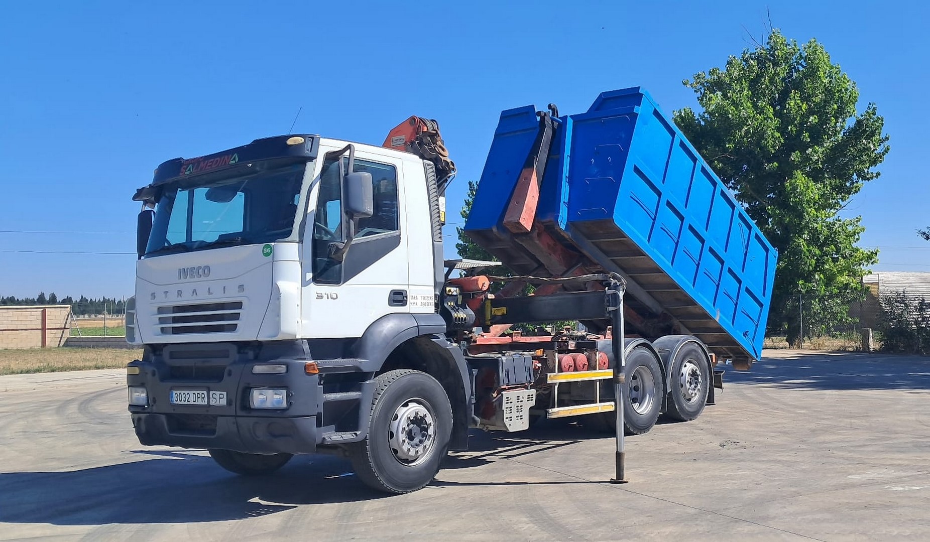 IVECO 310 6X2 PALFINGER PK 12001 AÑO 2005