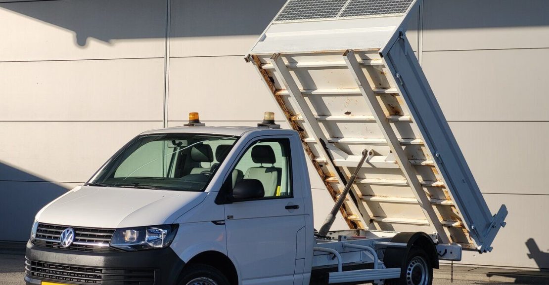 Furgoneta Volkswagen transporter 150 TDI basculante