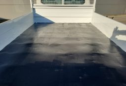 
										Furgoneta Volkswagen transporter 150 TDI basculante									