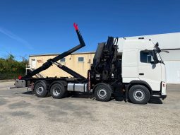 
										CAMION GANCHO VOLVO 440 8×2 HIAB 700 + JIB									
