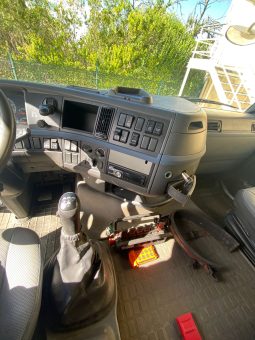 
										CAMION GANCHO VOLVO 440 8×2 HIAB 700 + JIB									