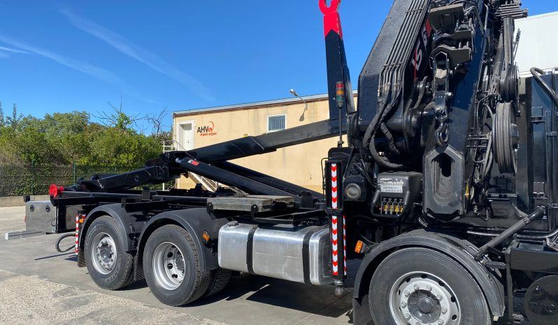 
								CAMION GANCHO VOLVO 440 8×2 HIAB 700 + JIB									