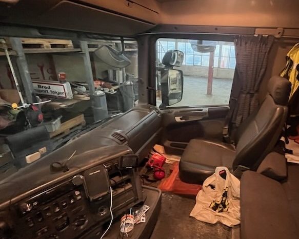 
								SCANIA 480 PALFINGER PK 85002 + JIB  8×4									