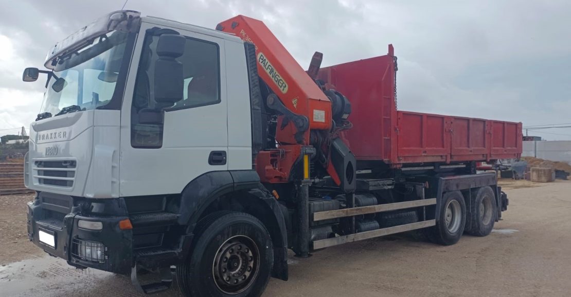 IVECO 350 PALFINGER PK 36002 6X4 GANCHO PORTACONTENEDOR