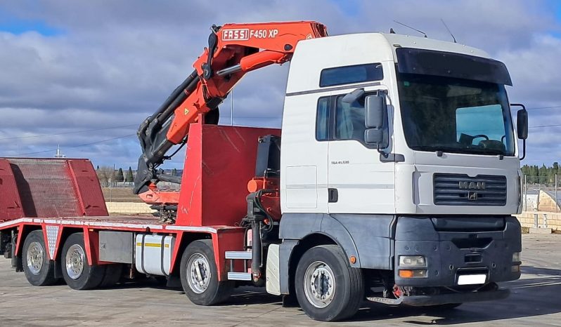 
								Man 530 Fassi 450 + JIB Portamaquinaria 8×4									