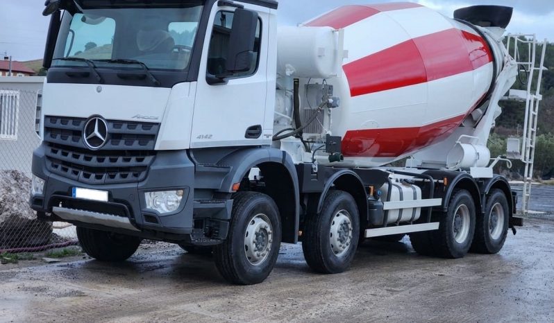 
								MERCEDES BENZ 4142 STETTER 10m3									