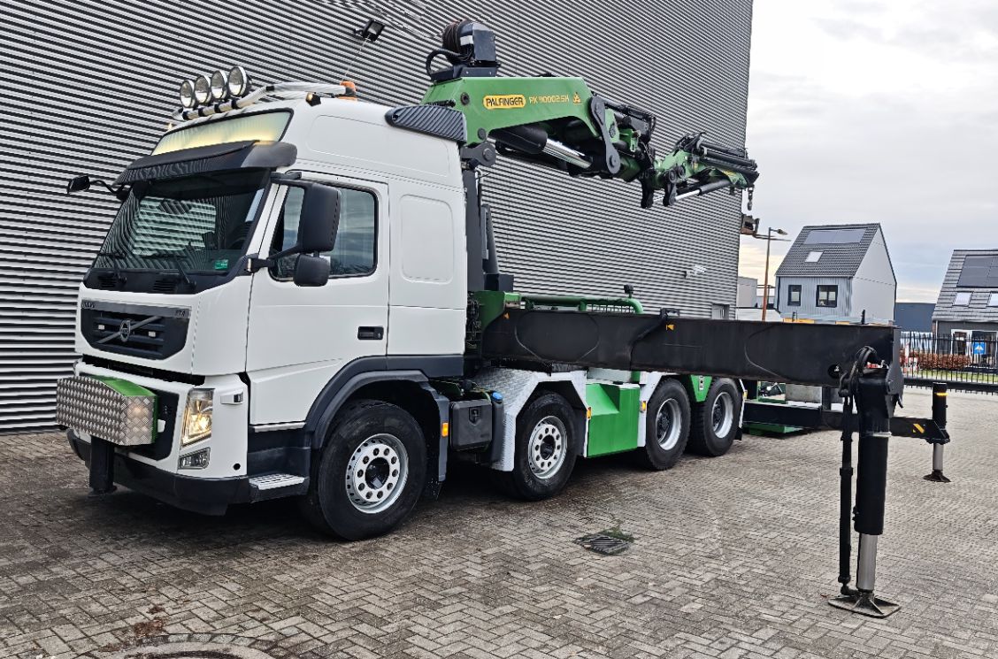 VOLVO 500 PK 110002 + JIB