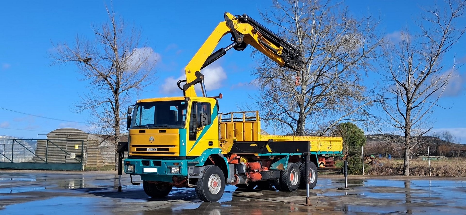 IVECO 350 6×6 PALFINGER PK 44002