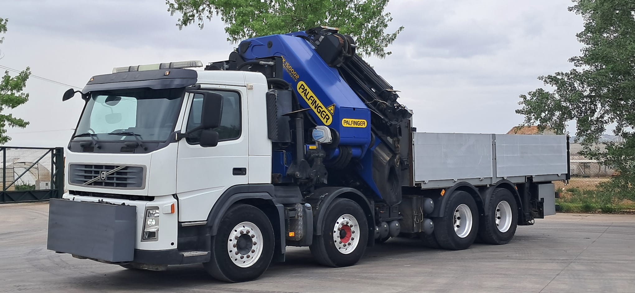 VOLVO 400 PALFINGE PK 150002 + JIB 8×4