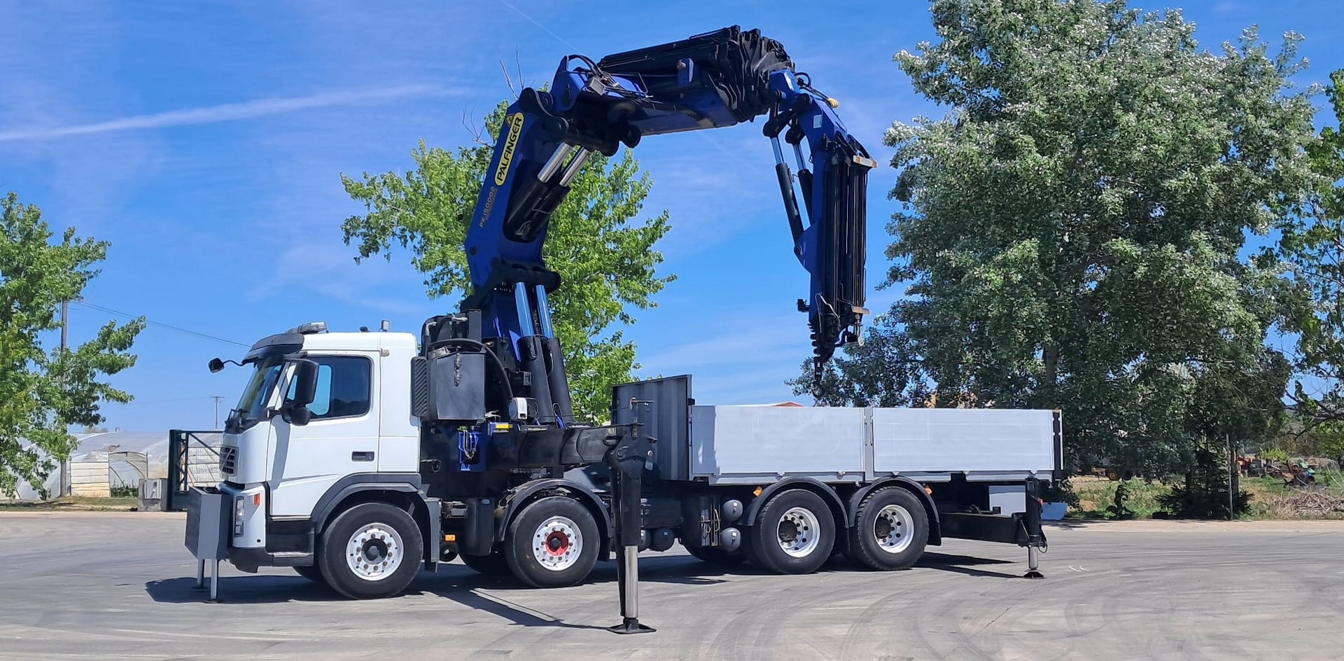 VOLVO 400 PALFINGE PK 150002 + JIB 8×4