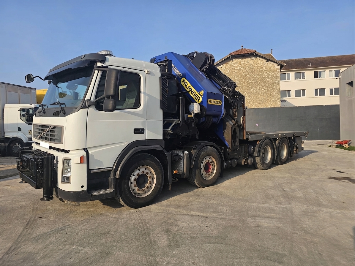 VOLVO 400 PALFINGE PK 150002 + JIB 8×4