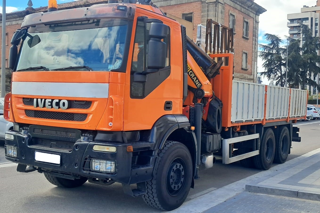 IVECO 360 PALFINGER PK 23002 +JIB