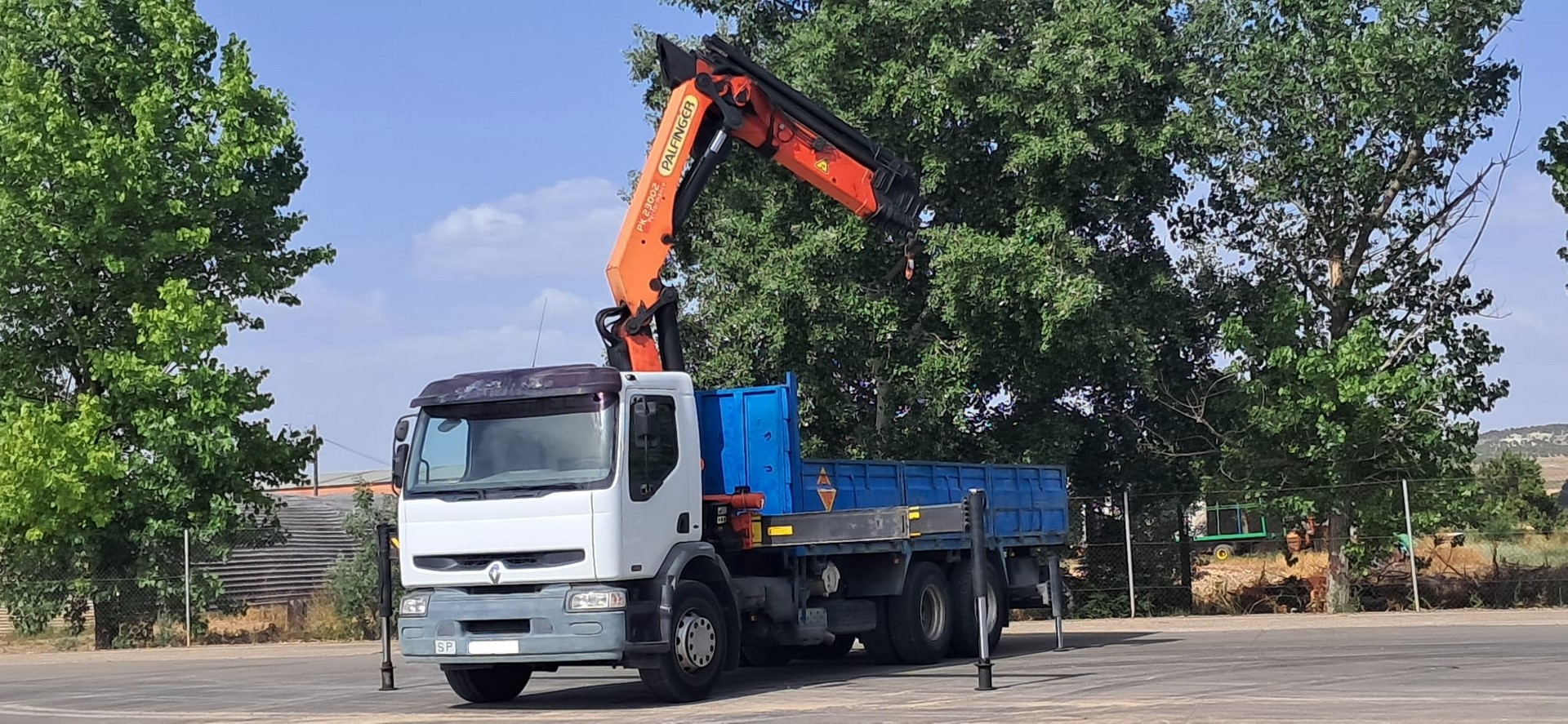 RENAULT 370 PALFINGER PK 23002