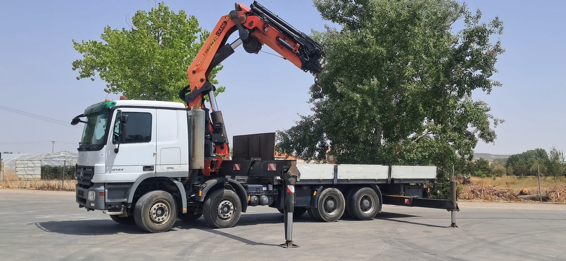 MERCEDES BENZ 4144 PALFINGER PK 74002 8×4