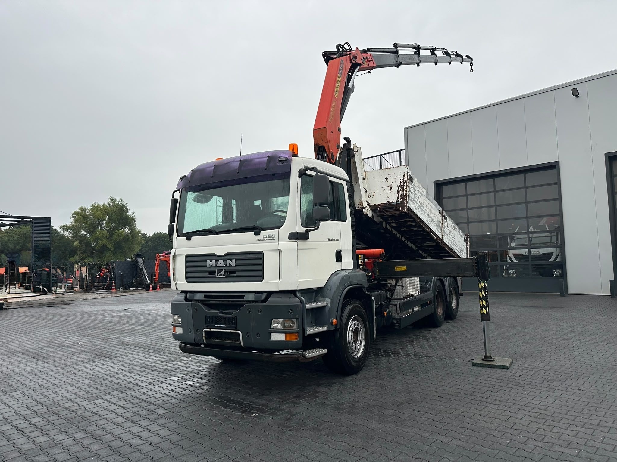 MAN 310 PALFINGER PK 23500 + GANCHO PORTACONTENEDOR