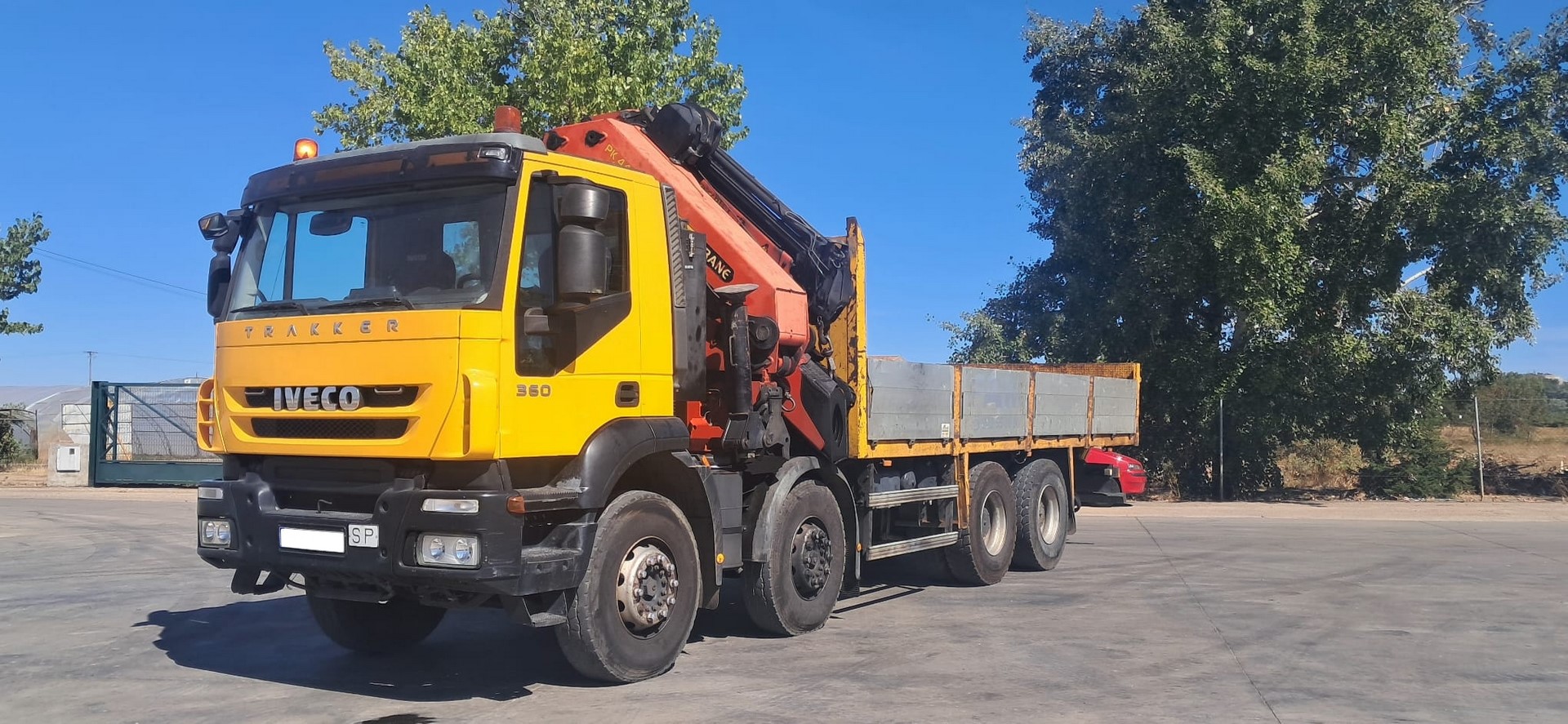 IVECO 360 PALFINGER PK 44002 + JIB 8×4